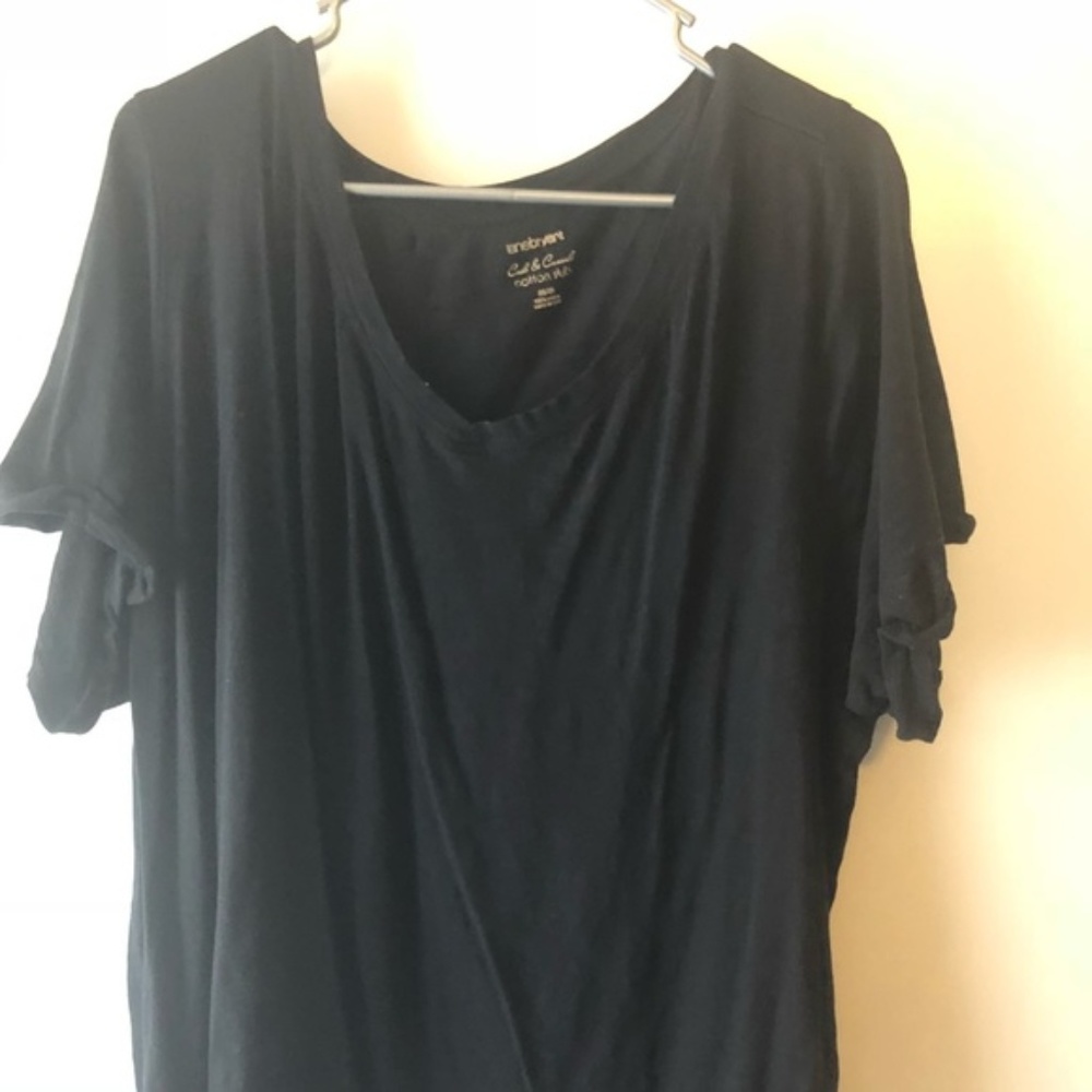 Women's plus size top